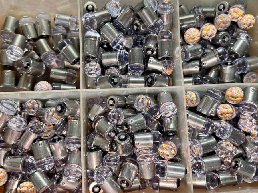 1141 Indicator bulb diamond